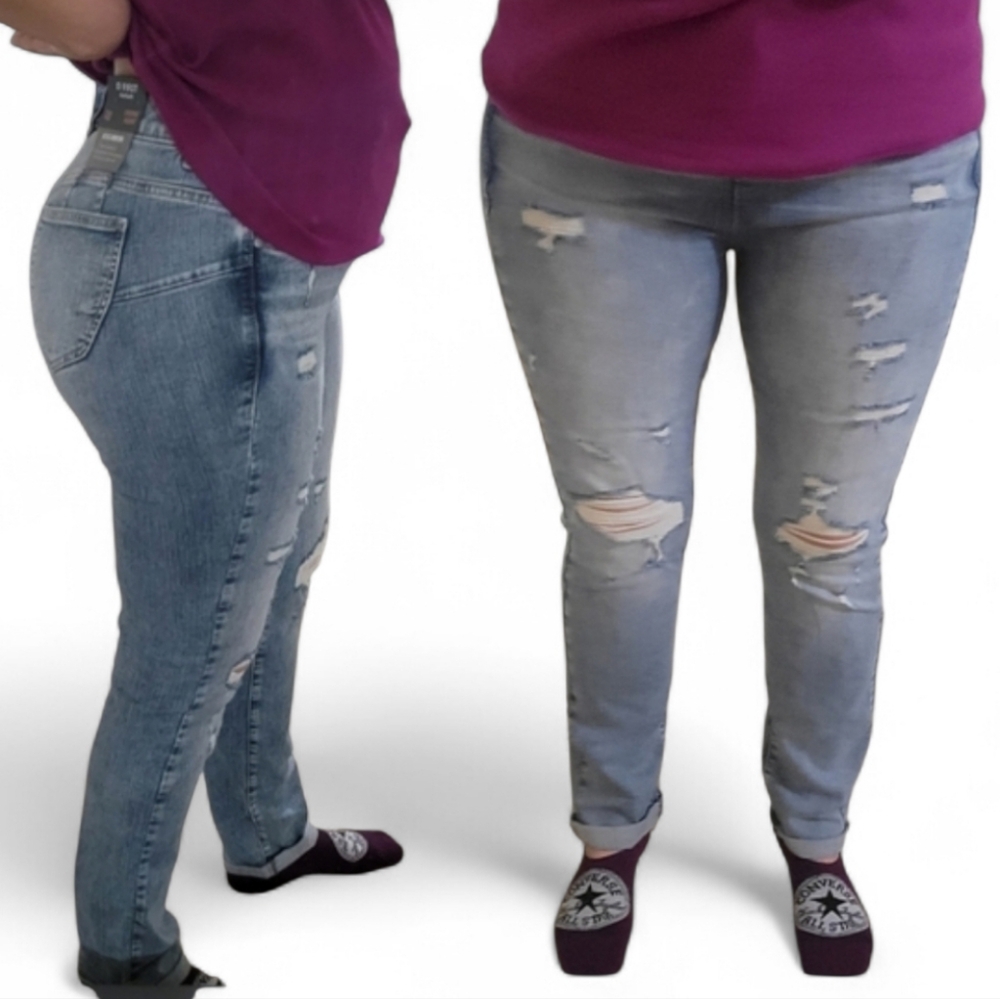 Torrid Bombshell Straight Jeans 16 Tall Distressed High Rise Stretch